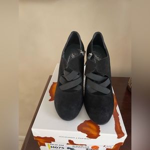 Donald J. Pliner Celia Black Suede Bootie High Heel Boots 7.5M